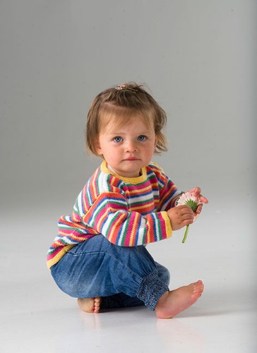 Bild på Baby tröja i Tilda