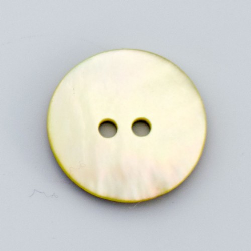 Bild på Färgade pärlemorsknappar ifrån Garnstudio Grön 20mm