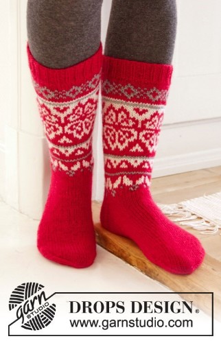 Bild på Stickmönster till sockor i Drops Karisma med nordiskt mönster. Stl 35 - 46