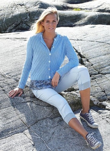 Bild på Stickmönster till damkofta i Cecilia