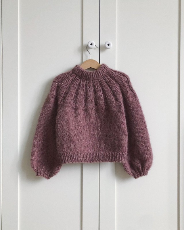 Bild på Sunday Sweater Junior från Petite Knit