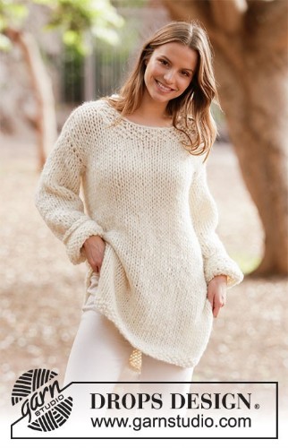 Bild på "White comfort sweater" stickad i två trådar med Drops Eskimo och Drops brushed Alpaca Silk
