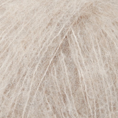 Bild på Drops Brushed Alpaca Silk Ljus beige 04