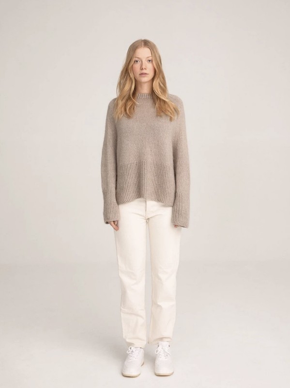 Bild på Franky Genser stickmönster i Alpkka Silke och Tynn Silk Mohair 2209