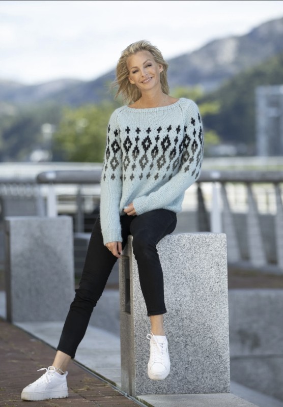 Bild på Viking Garn mönsterkatalog dam i Alpaca Bris 2226