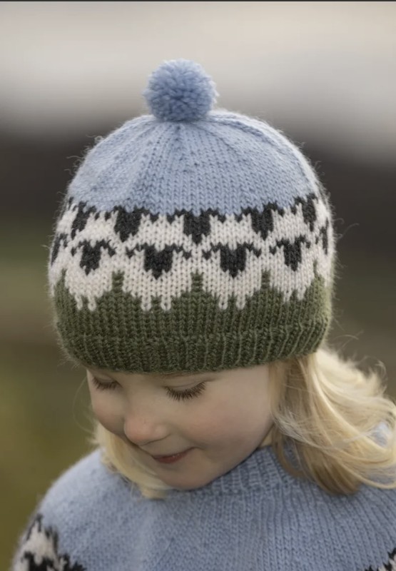 Bild på Mönsterkatalog ”Flokken” till hela familjen i Sportsragg eller Alpaca Storm 2309