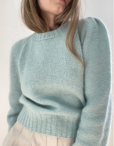 Bild på "Gabi Blouse" stickad i Sunday och Tynn Silk Mohair från LeKnit