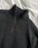 Bild på Zipper Sweater Light Man stickad i Peer Gynt