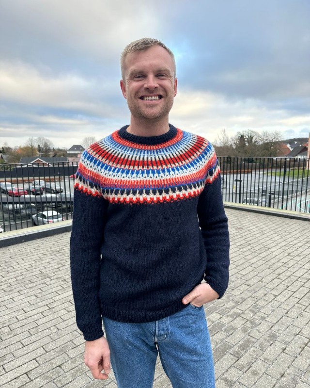 Bild på "CELESTE SWEATER MAN" i Peer Gynt