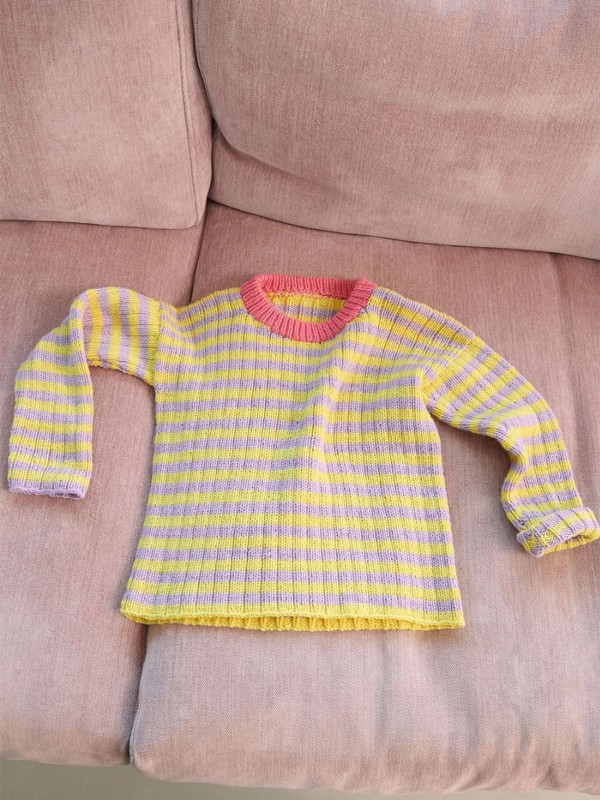 Bild på "SEDRICK SWEATER JUNIOR" stickad i Sunday nr.2