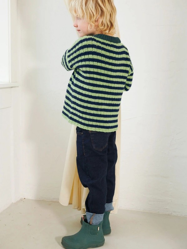 Bild på "SEDRICK SWEATER JUNIOR" stickad i Sunday nr.2