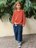 Bild på "FILLIP SWEATER JUNIOR" stickad i Mandarin Petite 2405-4