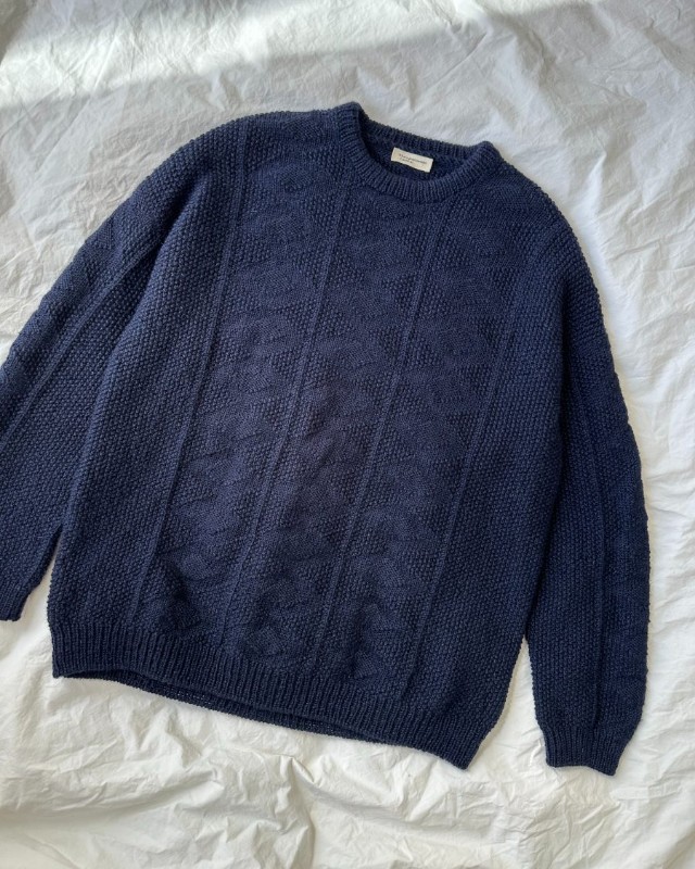 Bild på "ESTHER SWEATER MAN" stickad i Peer Gynt