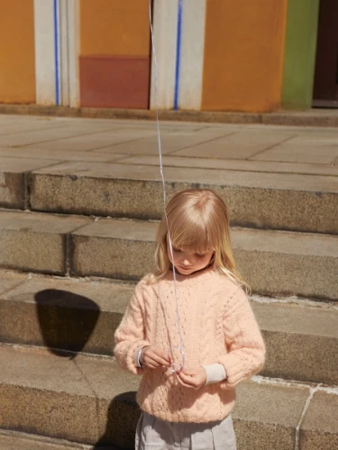 Bild på "CORNELIA SWEATER JUNIOR" stickad i en tråd Double Sunday och en tråd Tynn Silk Mohair, 2408-1