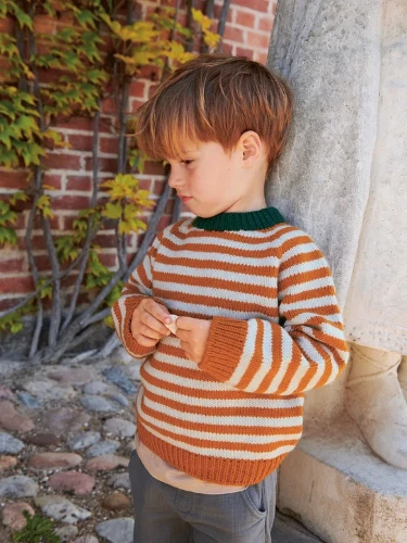 Bild på "SOUTH SWEATER JUNIOR" Stickad i Smart eller Double Sunday, 2408-3a+3b