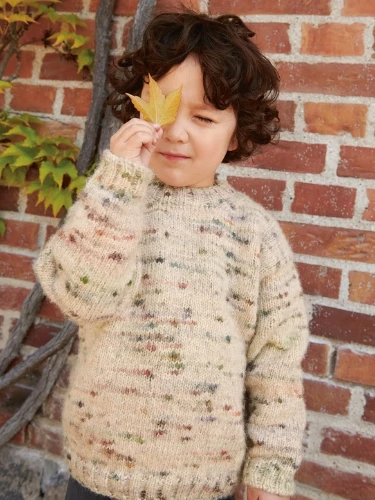Bild på "DAVE SWEATER JUNIOR" stickas i Poppy, 2408-8