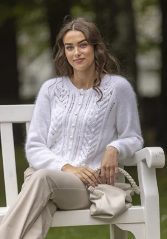 Bild på Mönsterkatalog från Viking Garn 2425 i Kid/silk 