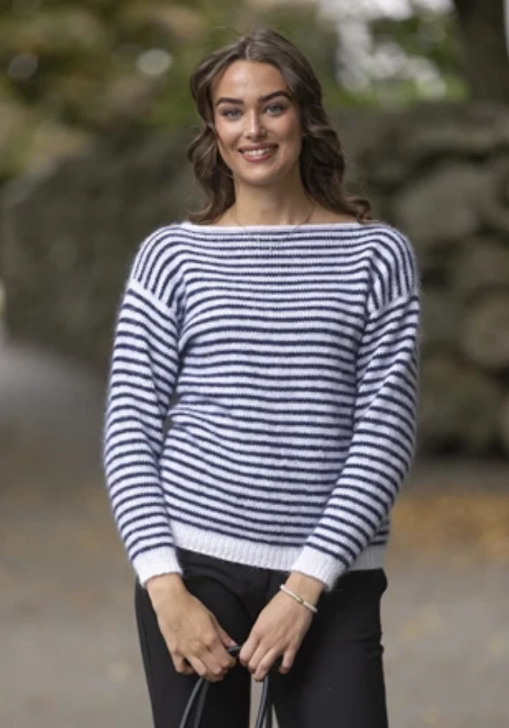Bild på Mönsterkatalog från Viking Garn 2425 i Kid/silk 