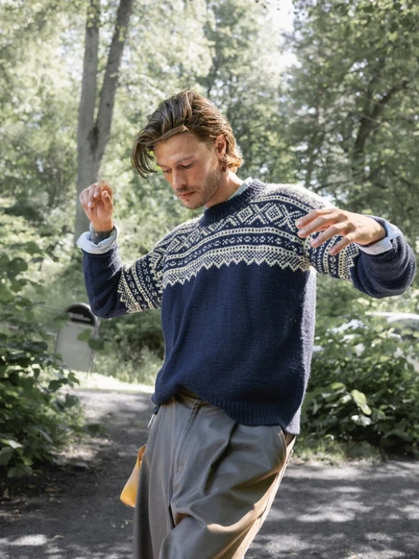 Bild på "MARIUS HERREGENSER" stickad i Peer Gynt 2410-3, mönnster på Norska