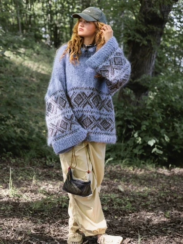 Bild på "FUN CHUNKY MARIUS" stickad med dubbeltråd Ballerina Chunky Mohair 2410-1, mönster på Svenska
