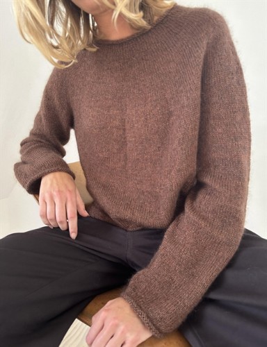 Bild på "PLAIN YOKE BLOUSE" (SVENSKA). LeKnit