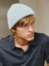 Bild på "CHARLIE BEANIE" stickad i en tråd Alpakka ull och en tråd Alpakka Fäljetråd. 2412-3