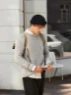 Bild på "HIPSTER BEANIE" stickad med en tråd Alpakka Ull och en tråd Alpakka Följetråd. 2412-6