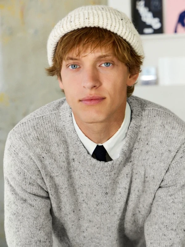 Bild på "BRENDAN SWEATER MAN TWEED" stickad i Tweed Recycled 2412-8
