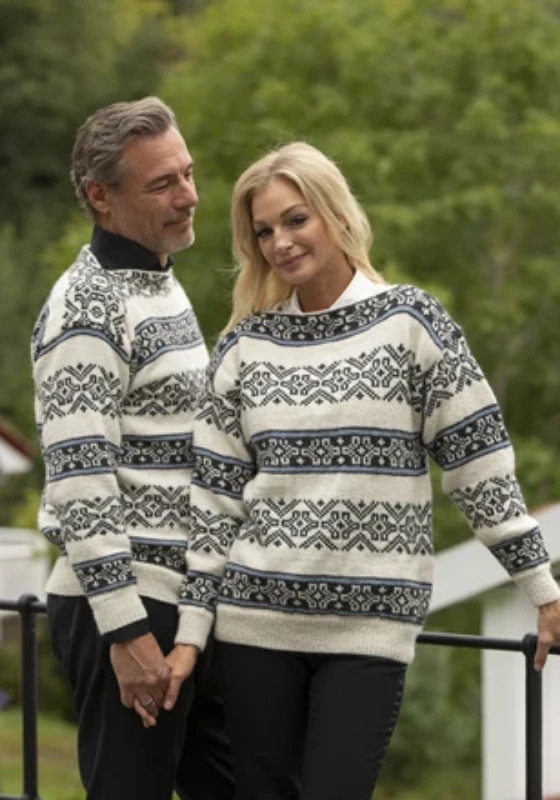 Bild på "Nostalgi" mönsterkatalog från Viking Garn 2428
