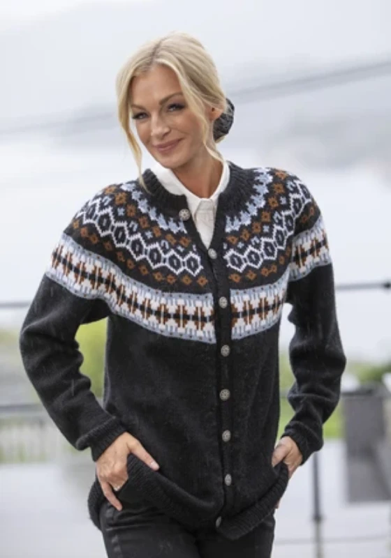 Bild på "Nostalgi" mönsterkatalog från Viking Garn 2428