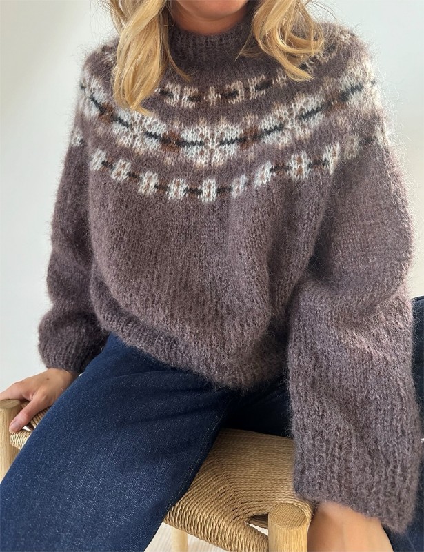 Bild på "MARGARET SWEATER" (SVENSKA) stickad i Tynn Silk Mohair från LeKnit