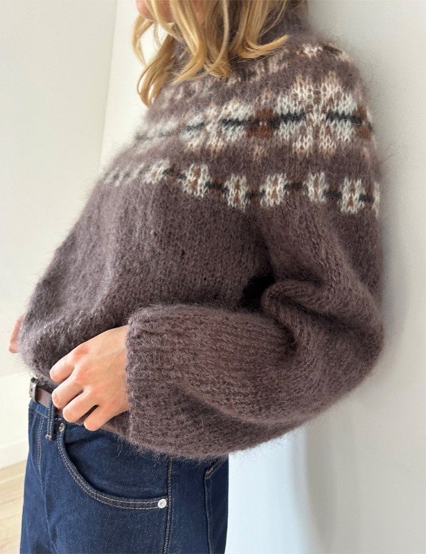 Bild på "MARGARET SWEATER" (SVENSKA) stickad i Tynn Silk Mohair från LeKnit