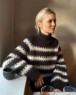 Bild på "Key Sweater" stickad i en tråd Peer Gynt och en tråd Alpakka Följetråd