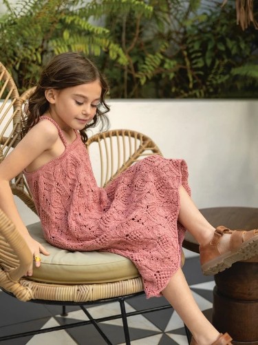 Bild på "SUMMER DRESS JUNIOR" stickad i Mandarin Petite och Tynn Line 2503-4