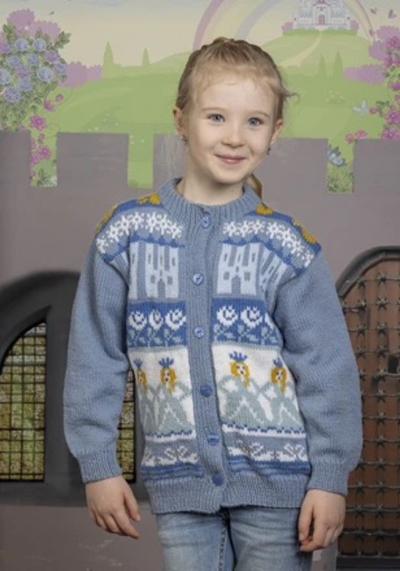 Bild på Mönsterkatalog "Prinsessa" stickat i Alpaca Storm 2505