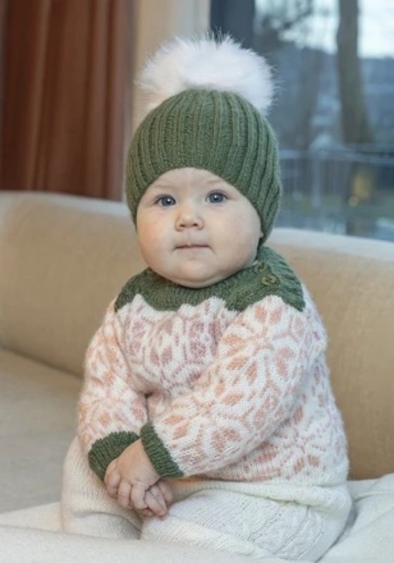 Bild på Mönsterkatalog från Viking Garn stickad i Baby Ull 2506