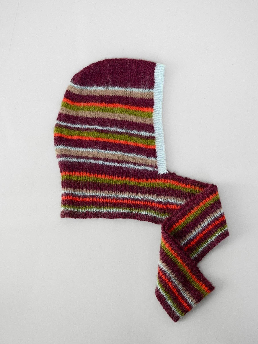 Bild på SNUGGLE HOOD (STRIPED) stickad i Borstad Alpakka och ballerina Chunkey 2507-11b
