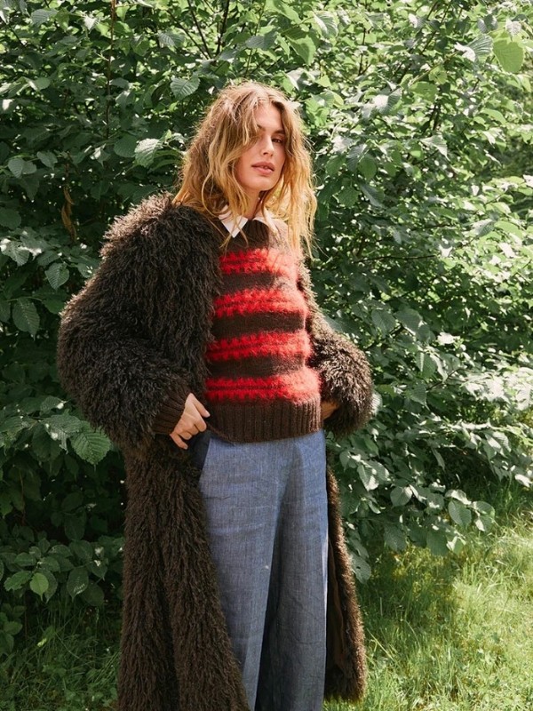 Bild på RIDGE SWEATER stickad i Peer Gynt och Ballerina Chunkey  2507-8
