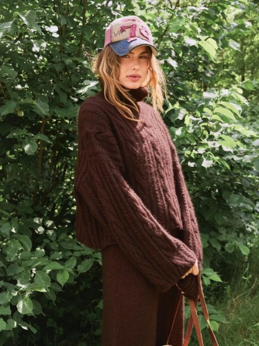 Bild på "BRADY SWEATER" stickad i Sunday och Tynn Silk Mohair 2507-1a