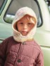 Bild på "HUGSY HOOD JUNIOR" stickad i Poppy 2506-3a