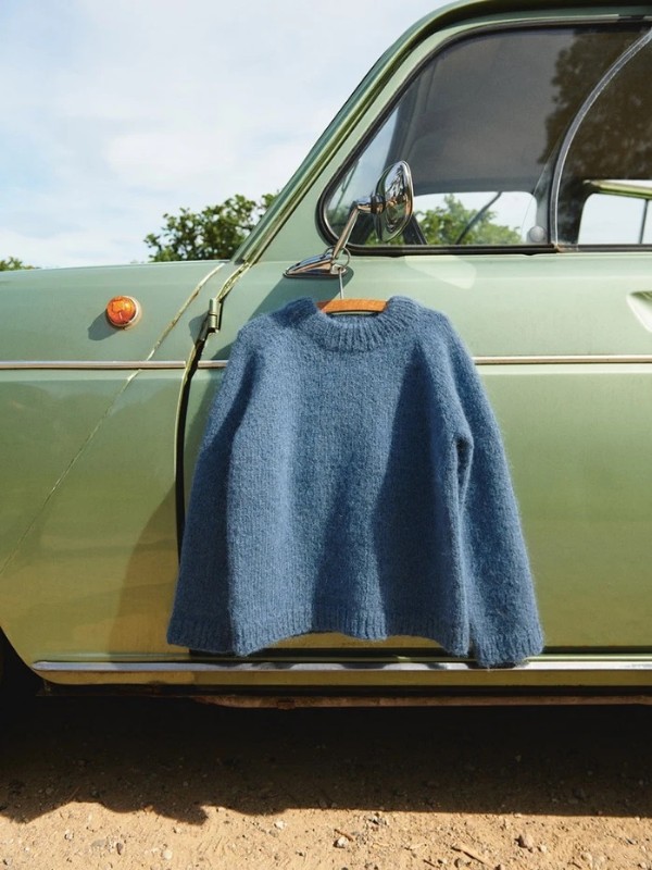 Bild på "TIRO SWEATER JUNIOR" stickad i KOS 2506-4a