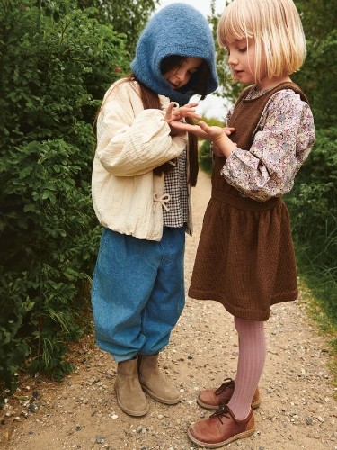 Bild på "BELLE DRESS JUNIOR" stickad i Tynn Merinoull 2506-5