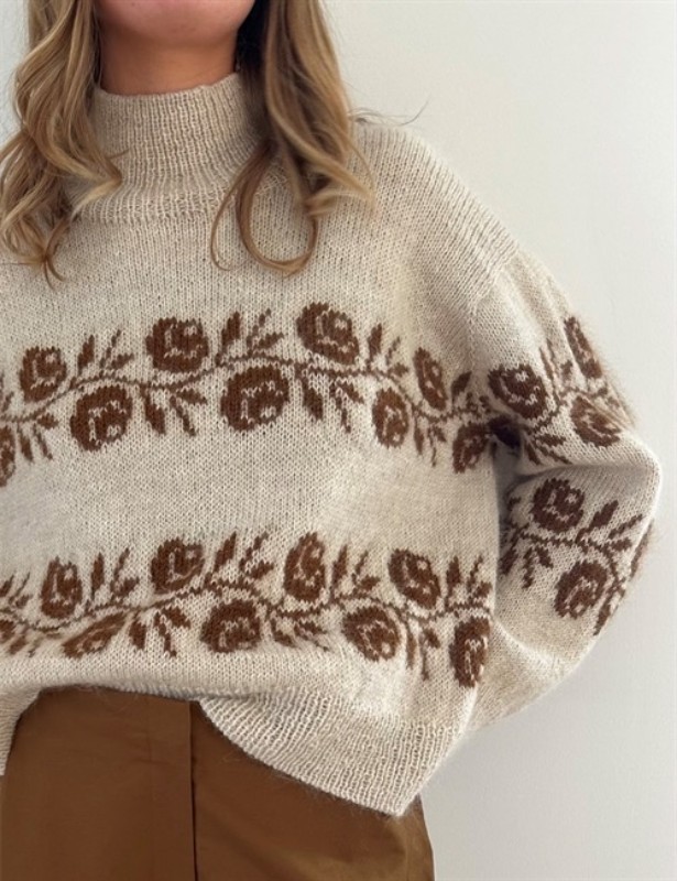 Bild på "ROSIE SWEATER" Tynn Peer Gynt och Tynn Silk Mohair från LeKnit