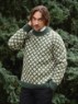 Bild på "CHRISTMAS TREE SWEATER MAN" stickad i Fritidsgarn 2511-3