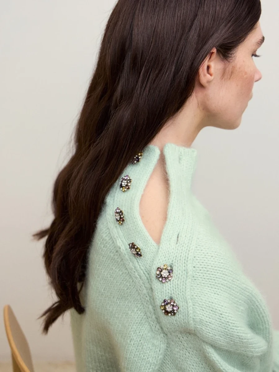 Bild på " Mina Sweater" stickad i Peer Gynt eller Double Sunday med en tråd Tynn Silk Mohair 2602-2