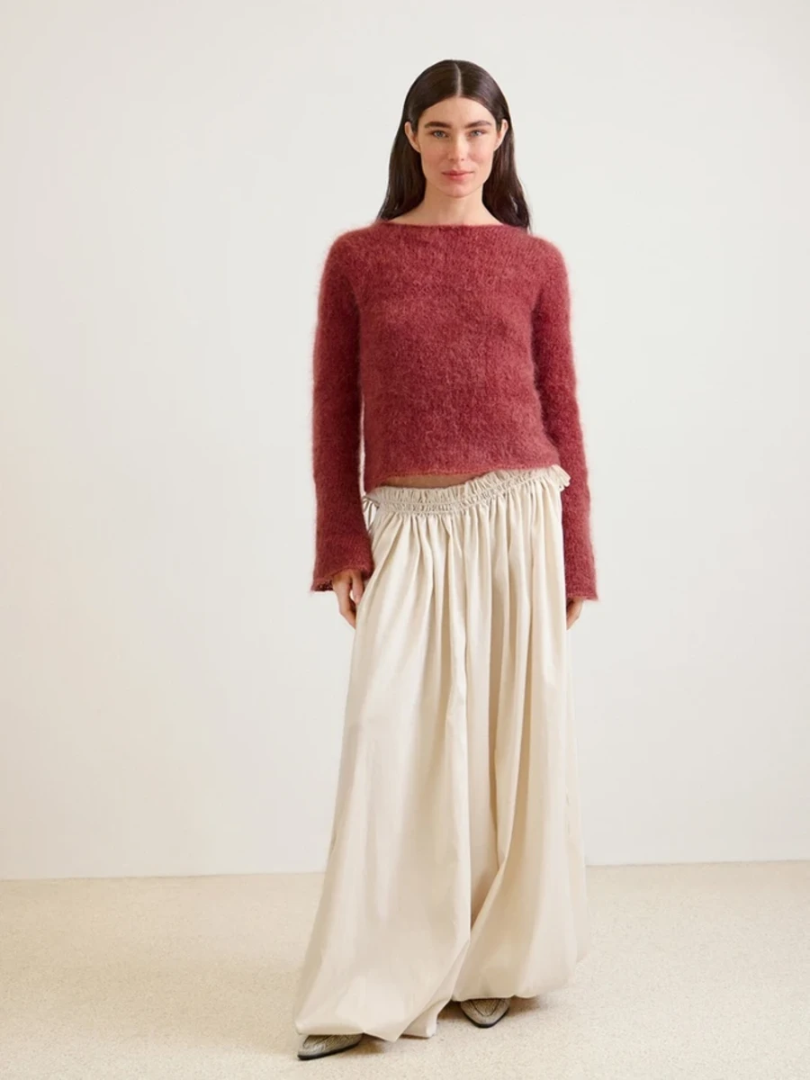 Bild på "Lyra Sweater" stickad i Ballerina Cunky Mohair, Borstad Alpakka eller KOS 2602-4