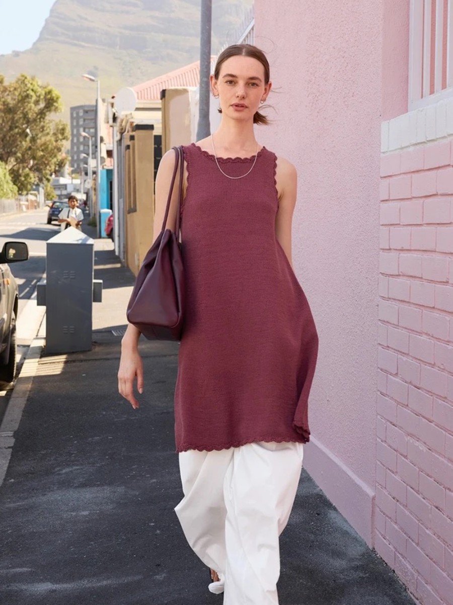 Bild på "ROSELYN LONG DRESS" stickad i Line eller Tynn Line och Mandarin Petit tillsammans 2604-10