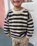 Bild på "OTTO SWEATER JUNIOR" stickad i Atlas mönster från PetiteKnit