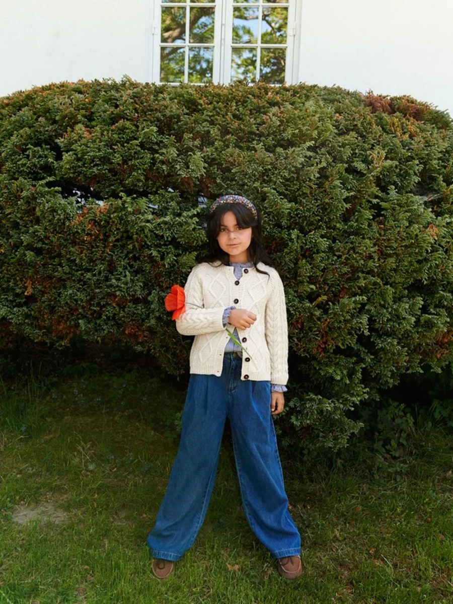 Bild på "NILO JACKET JUNIOR" stickad i Smart, Merinoull eller Double Sunday 2605-1