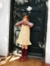 Bild på "POLLY DRESS JUNIOR" stickad i Poppy 2605-2